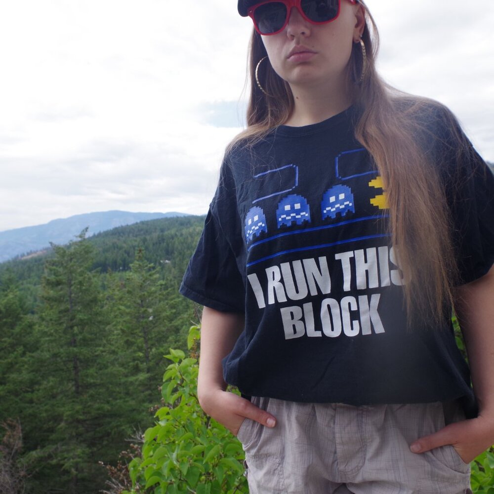 Vintage Graphic T-Shirt By Gildan Pac -Man "I Run This Block,"